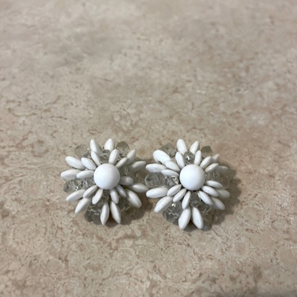 Vintage White & Clear Bead Cluster Clip On Earrings
